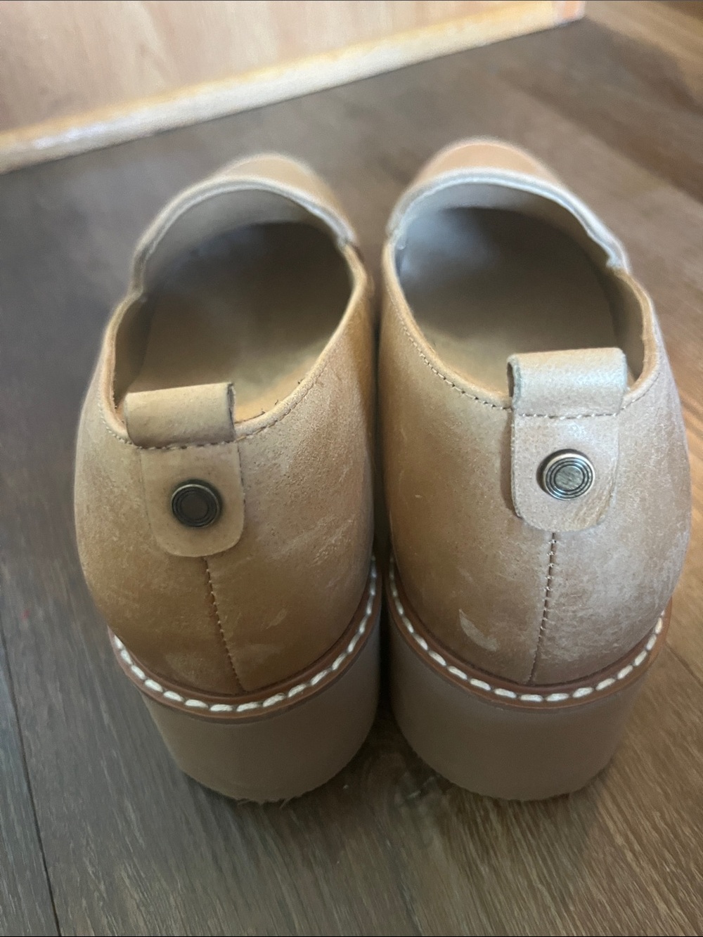 Naturalizer Women's leather Tan Suede Slip-On Loafers SZ 7.5M - Picture 2 of 5
